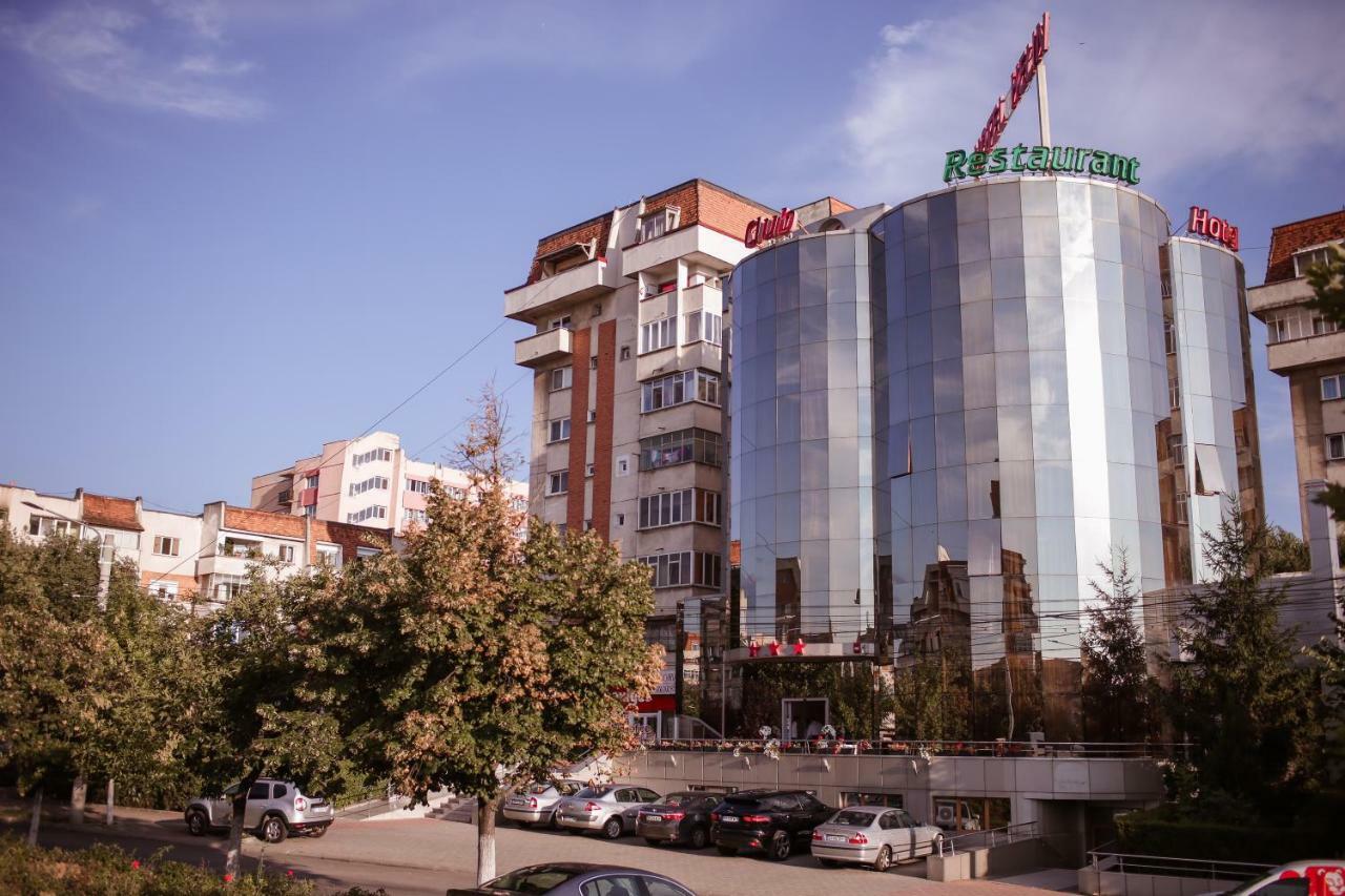 Hotel Helin - Calea Bucuresti クラヨーヴァ エクステリア 写真